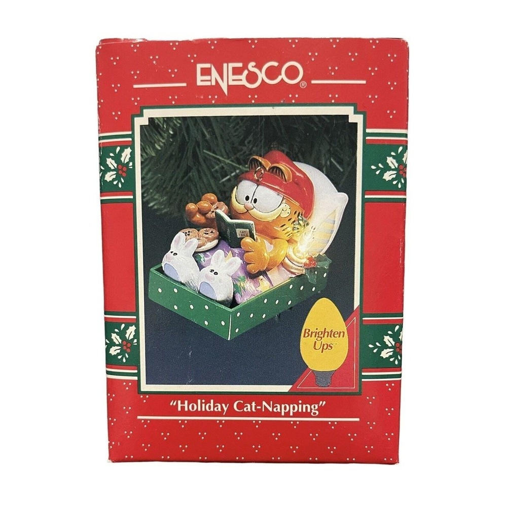 Enesco Garfield Holiday Cat-Napping Ornament 1992-93